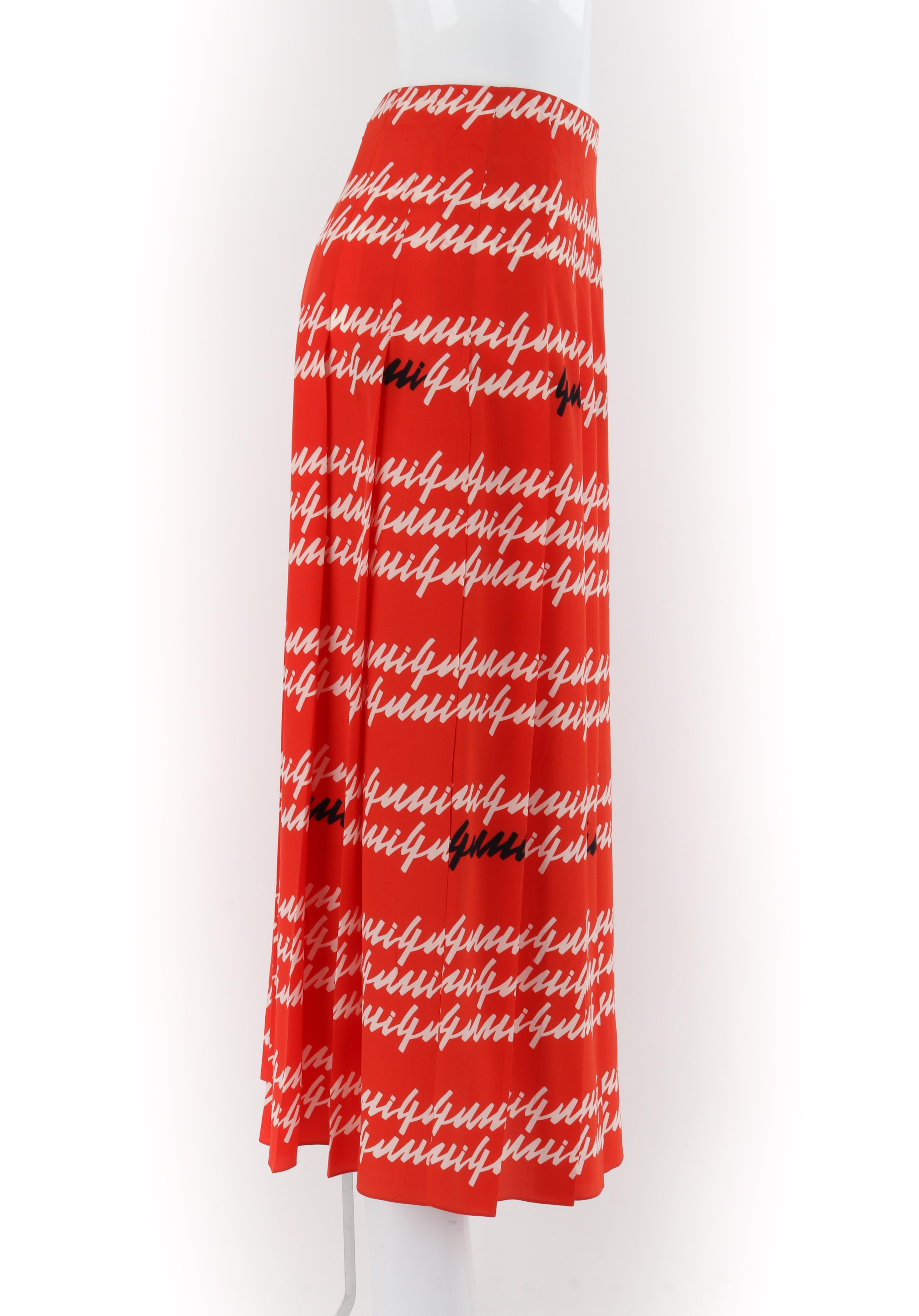 GUCCI S/S 2016 Orange Black White Pleated Silk Scripture Print Maxi Skirt For Sale 1