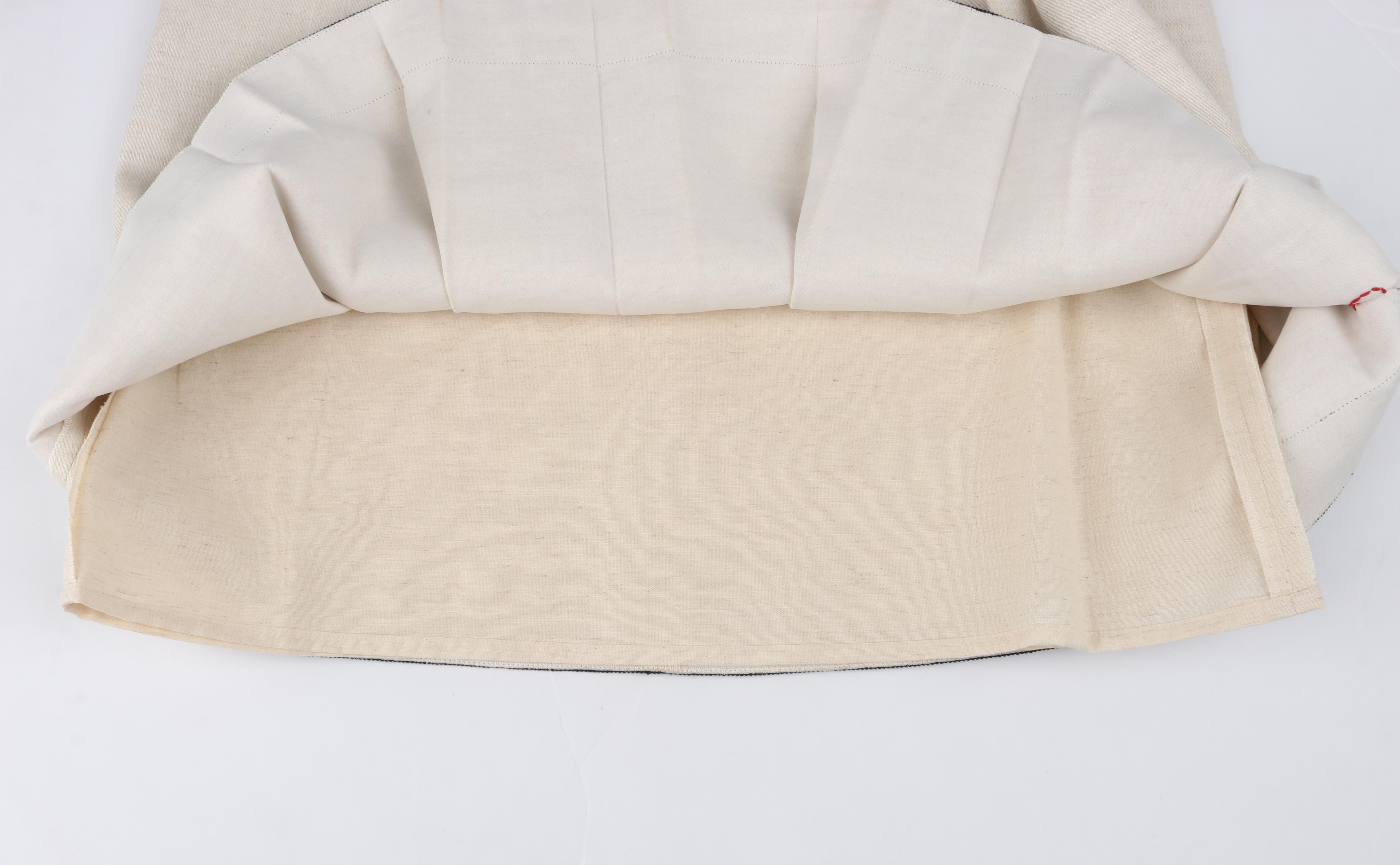 Gucci S/S 2018 Ivory Linen & Silk Pleated Embroidered Equestrian Web Midi Skirt For Sale 5