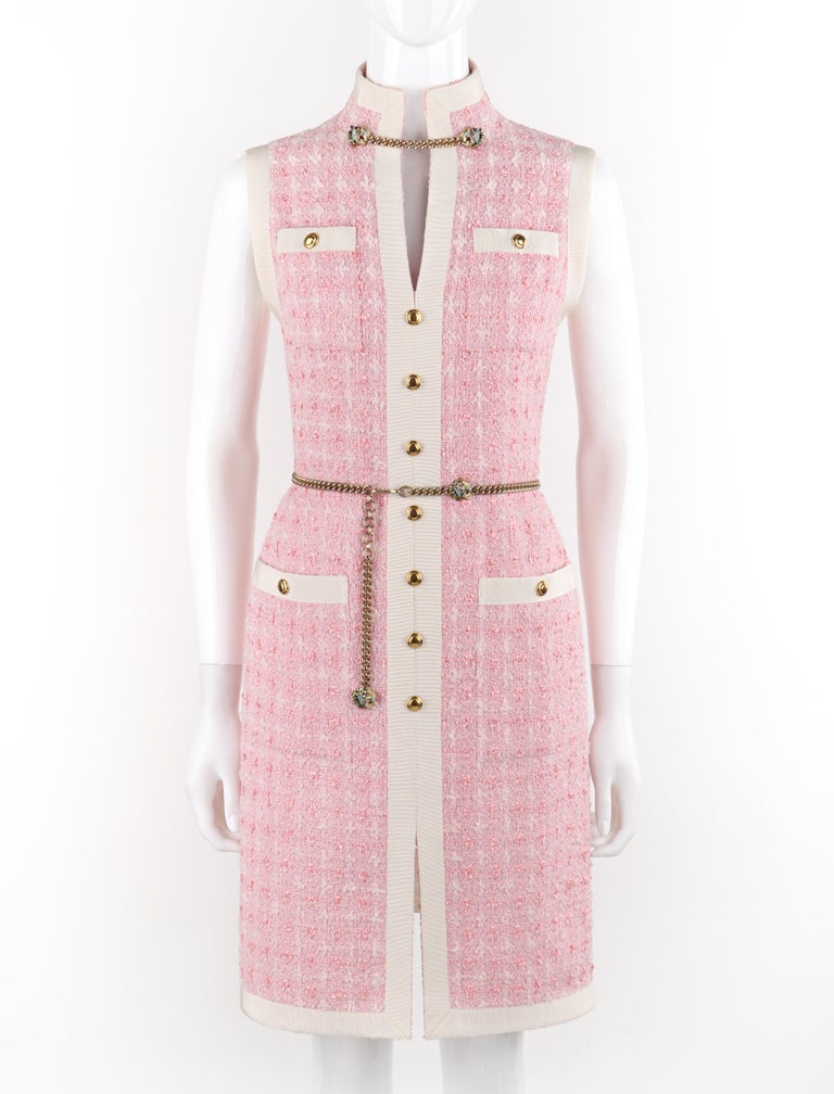 Brand / Manufacturer: Gucci
Collection: S/S 2019
Designer: Alessandro Michele
Style: Sleeveless Dress
Color(s): Shades of pink, white, gold
Lined: Yes
Marked Fabric Content: 