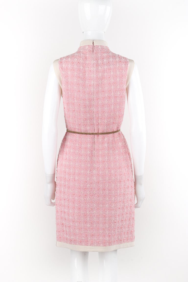 GUCCI S/S 2019 Pink White Gold Boucle Tweed Tiger Chain Belt Sleeveless Dress For Sale 4