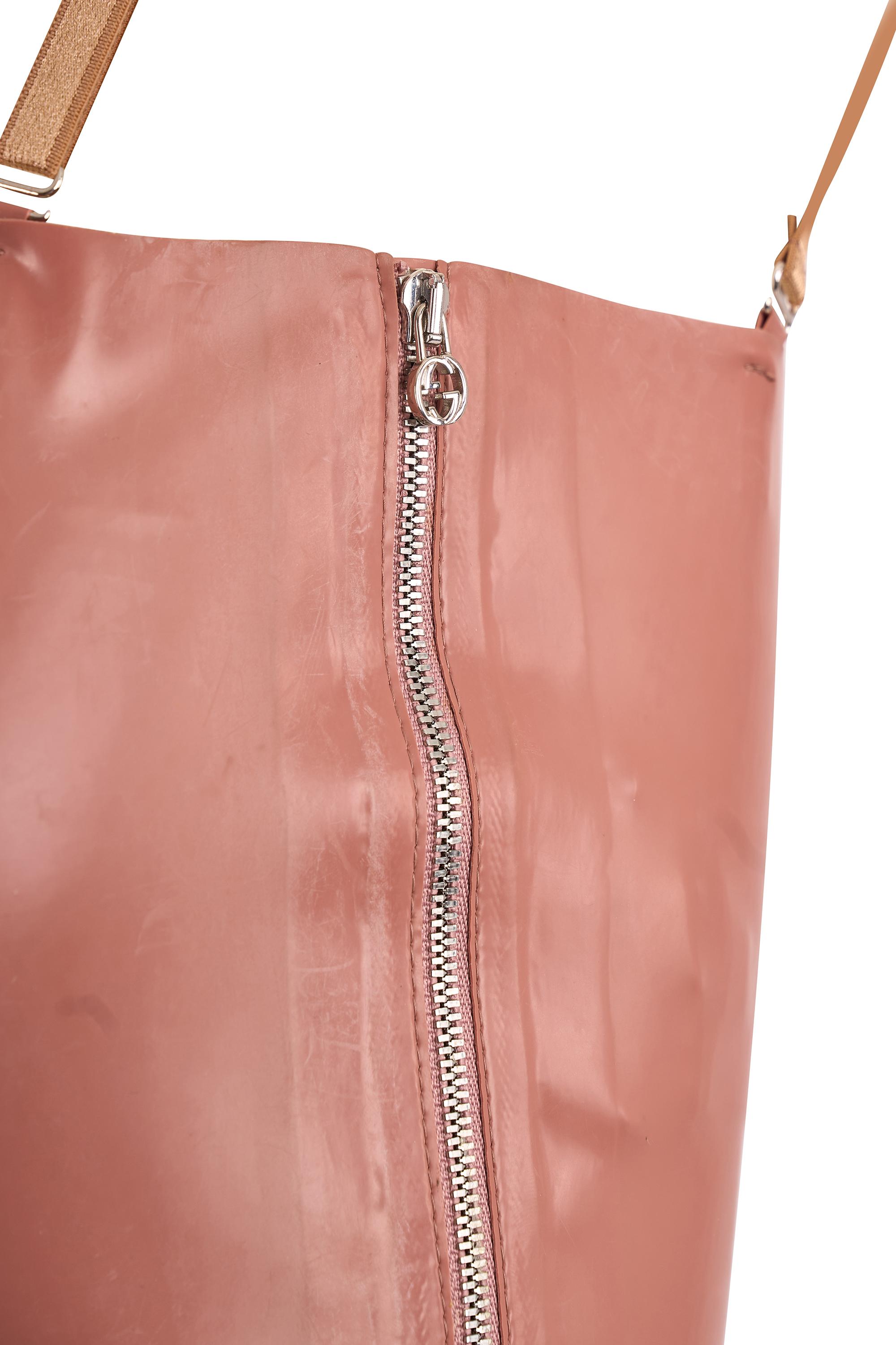 Gucci S/S 2022 Rosa Nackt Latex Bralette (Pink) im Angebot