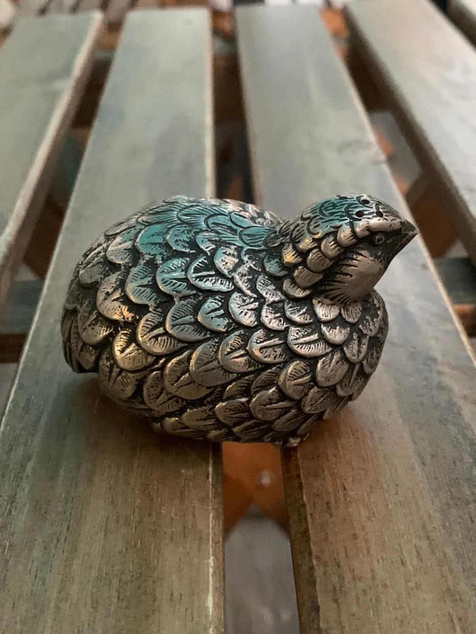 Mid-Century Modern Gucci Salt Shaker in Silver Metal in the shape of a Quail from the 70s