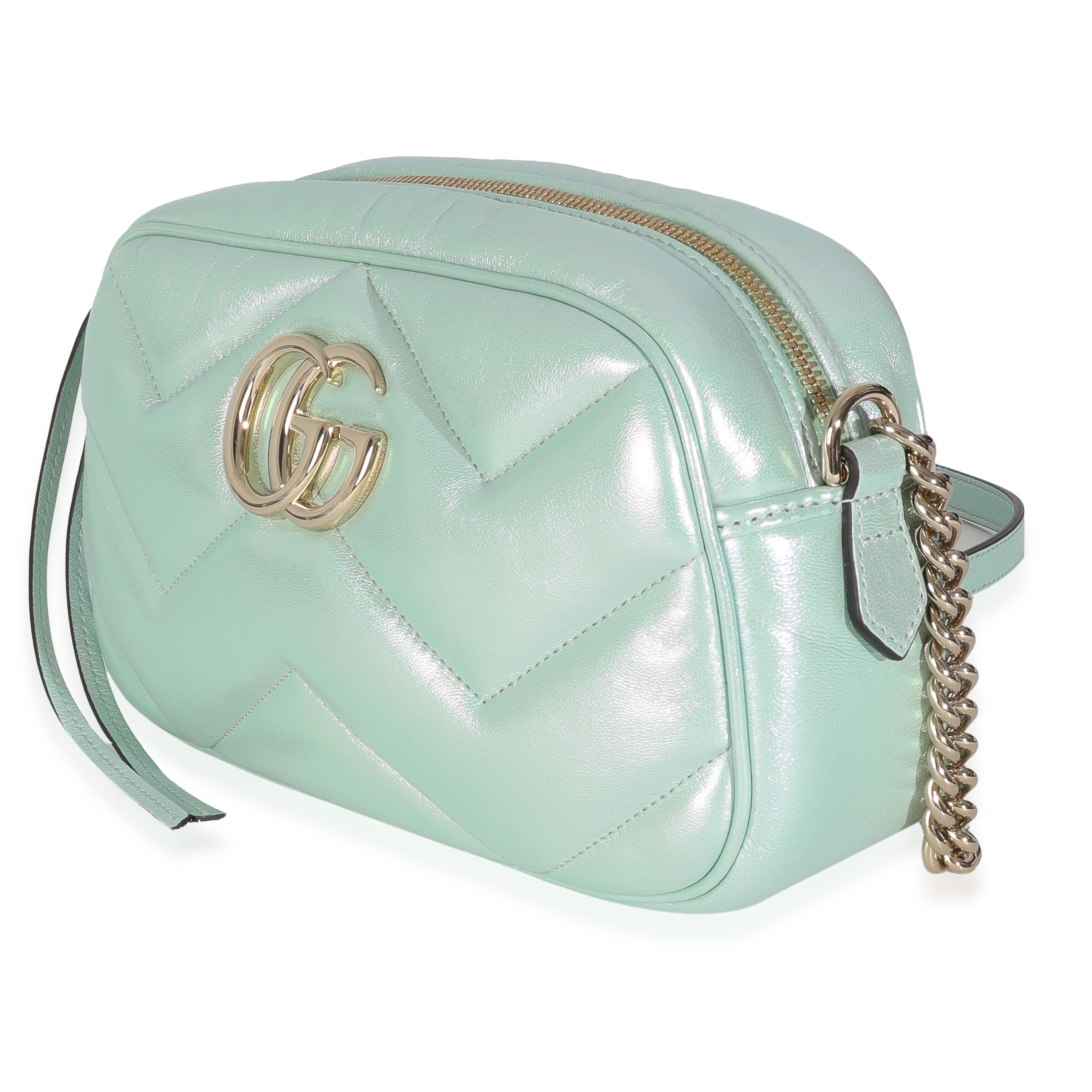 Gucci Vert Iridescent Nappa Chevron Matelasse Small GG Marmont Chain Bag Pour femmes en vente