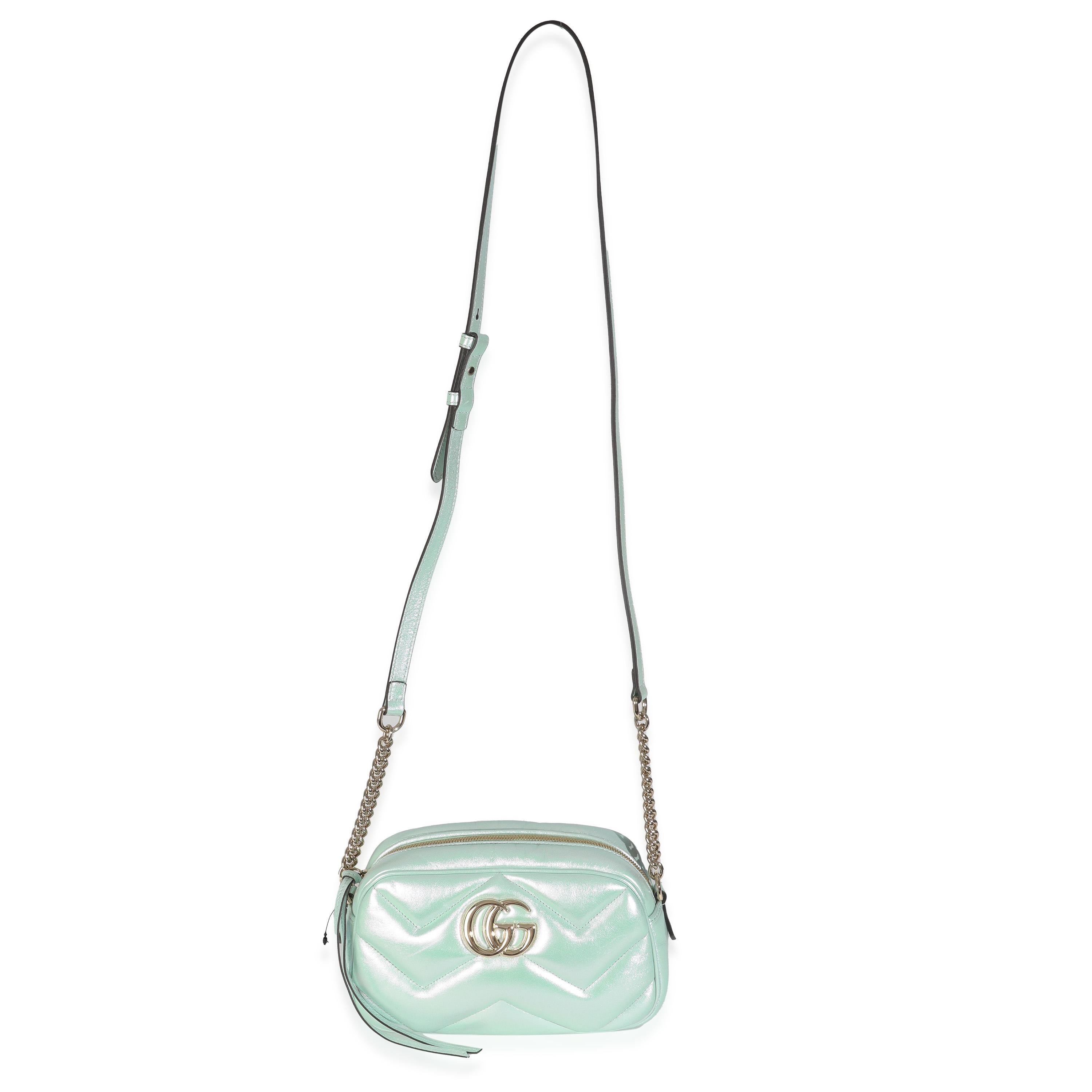 Gucci Vert Iridescent Nappa Chevron Matelasse Small GG Marmont Chain Bag en vente 2