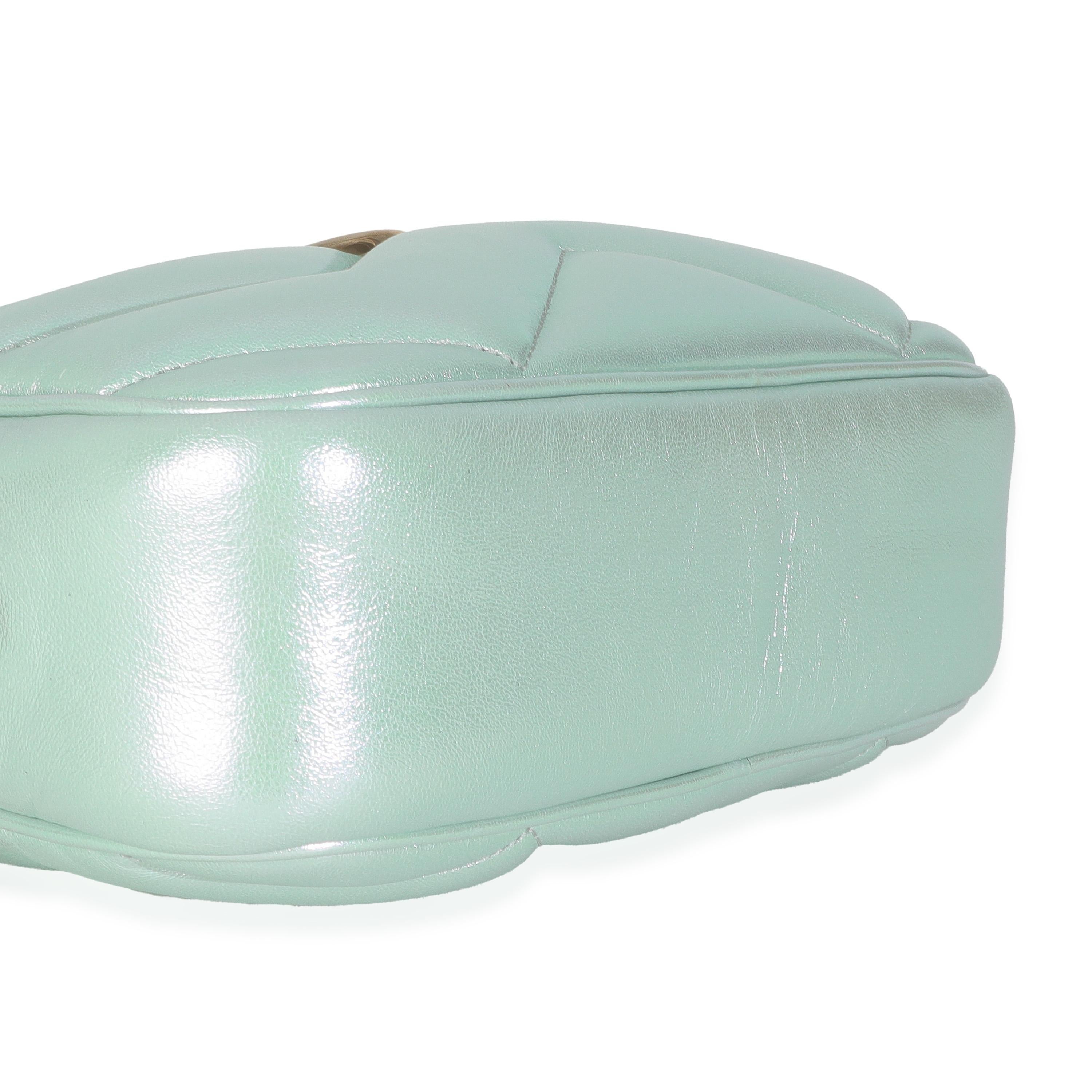 Gucci Vert Iridescent Nappa Chevron Matelasse Small GG Marmont Chain Bag en vente 3