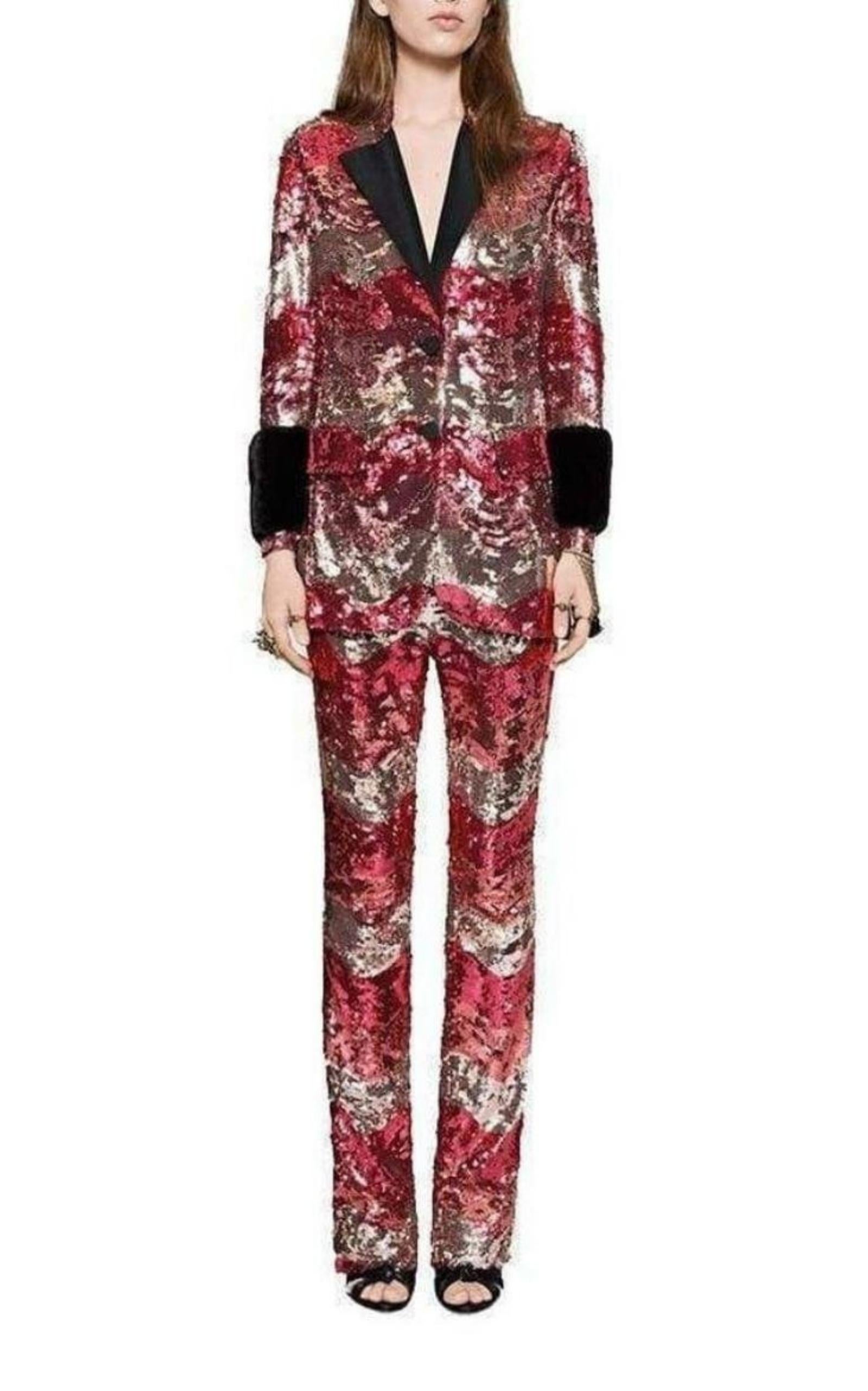 Gucci Sequin Snake Straight Leg Pants in Red IT 44 US 8 In New Condition For Sale In Brossard, QC