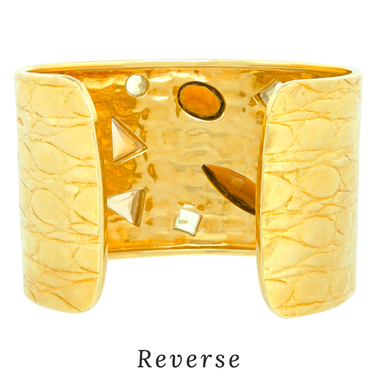 Manchette dorée Gucci Seventies en vente 4
