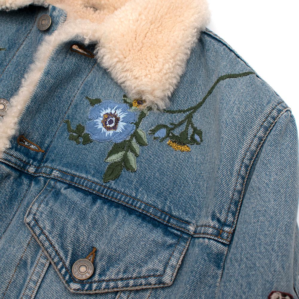 Gucci Shearling-Lined Embroidered Denim Jacket - Size Large - IT46 In New Condition In London, GB