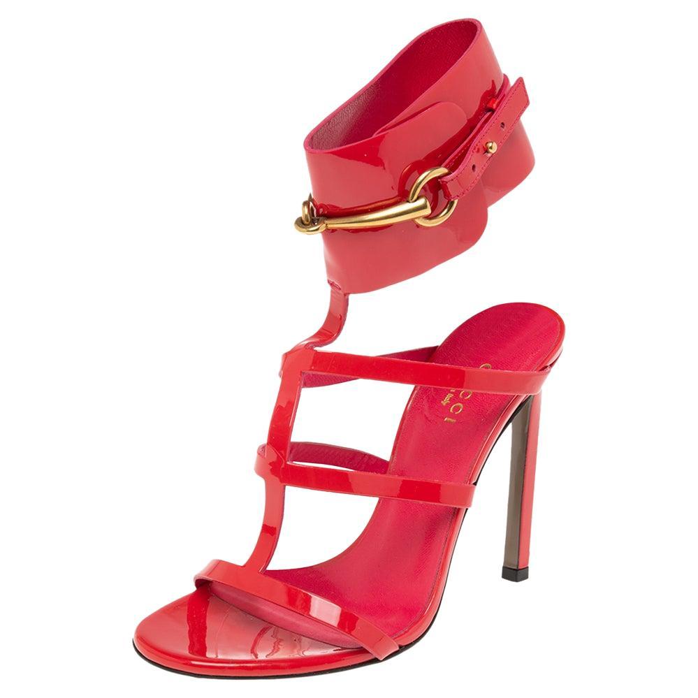Gucci Shocking Pink Patent Leather Ursula Horsebit Ankle-Strap Sandals Size  36 For Sale at 1stDibs | gucci horsebit heels ursula, gucci ursula, gucci  ankle strap heels