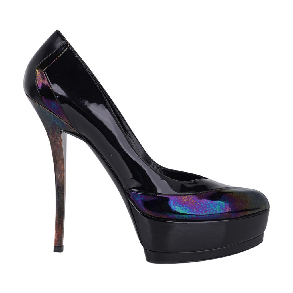 Black Gucci Shoe Platform 'Oiled' Patent Detail 38.5  / 8.5  For Sale