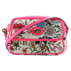 Gucci Shoulder Bag Flora Canvas Small
