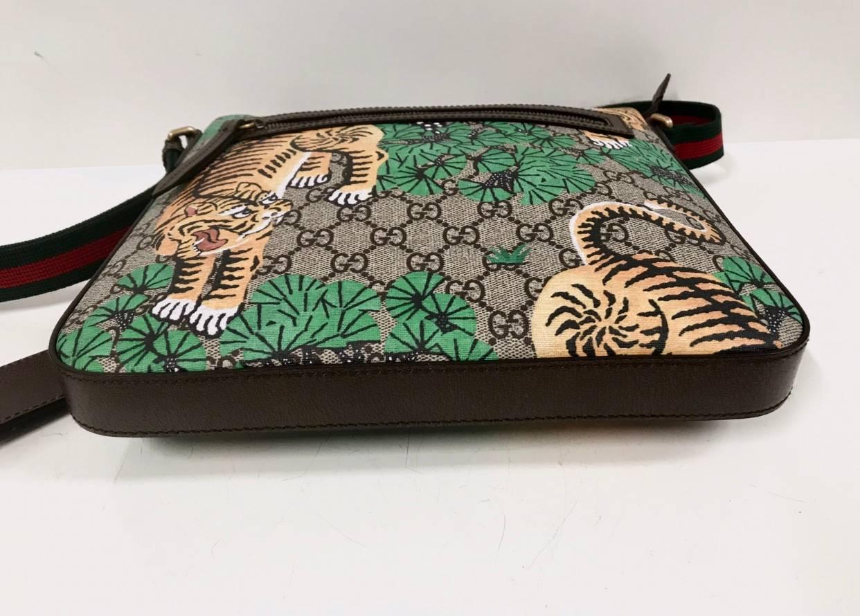 Gucci Shoulder Bag for Men's in Canvas Bengals 2017 In New Condition In Lombardia, IT
