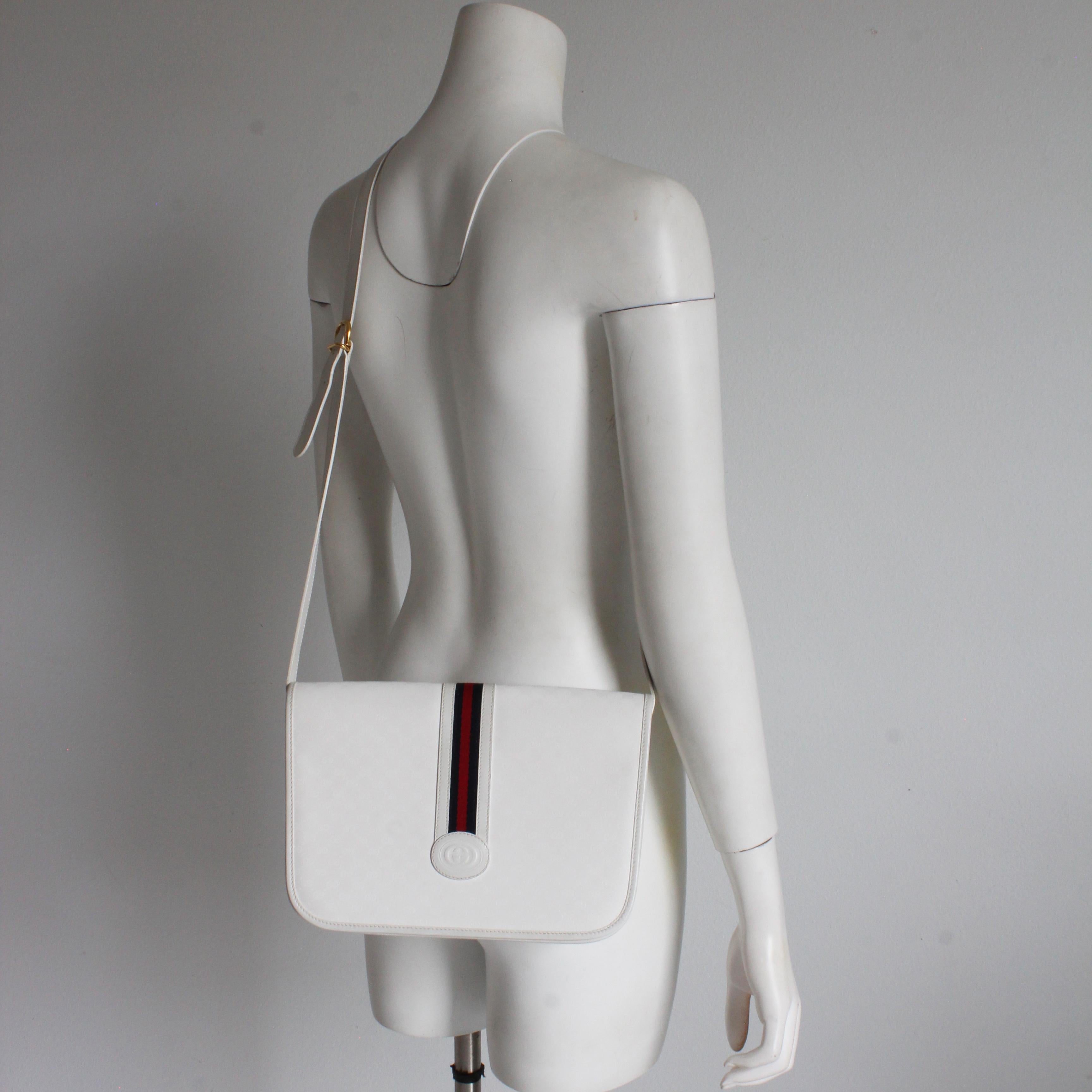 Gucci Shoulder Bag White GG Coated Canvas Leather Trim with Webbing Vintage HTF For Sale 2