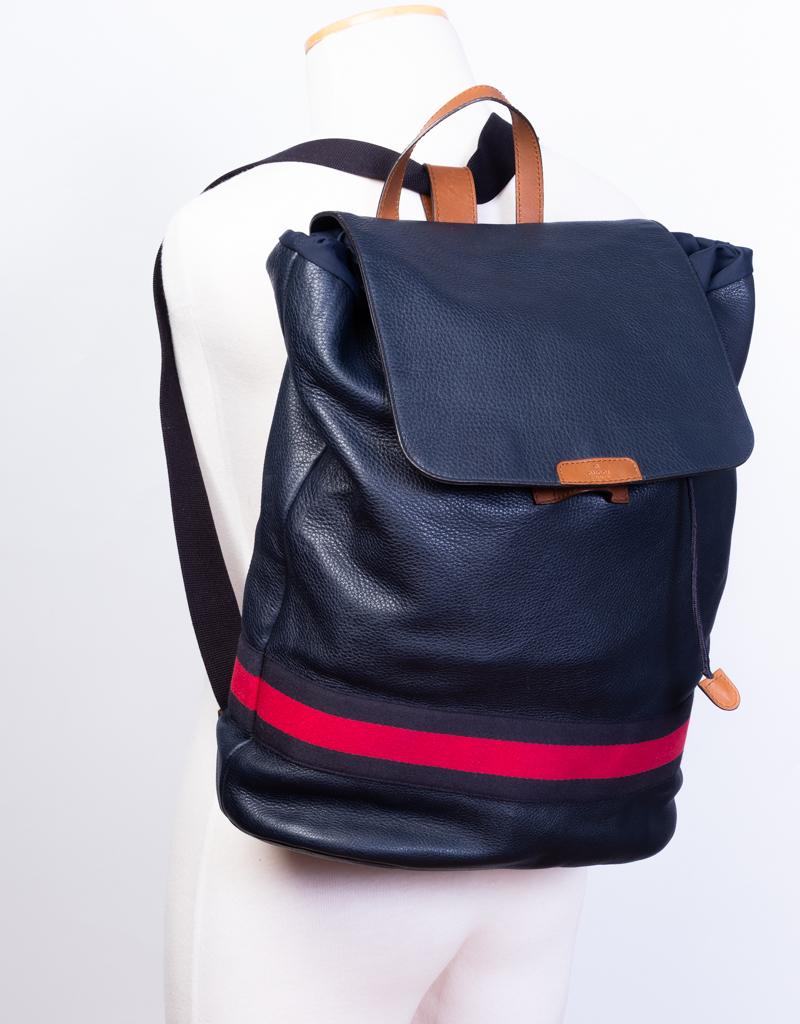 Zaino in pelle di vitello firmato Gucci 2