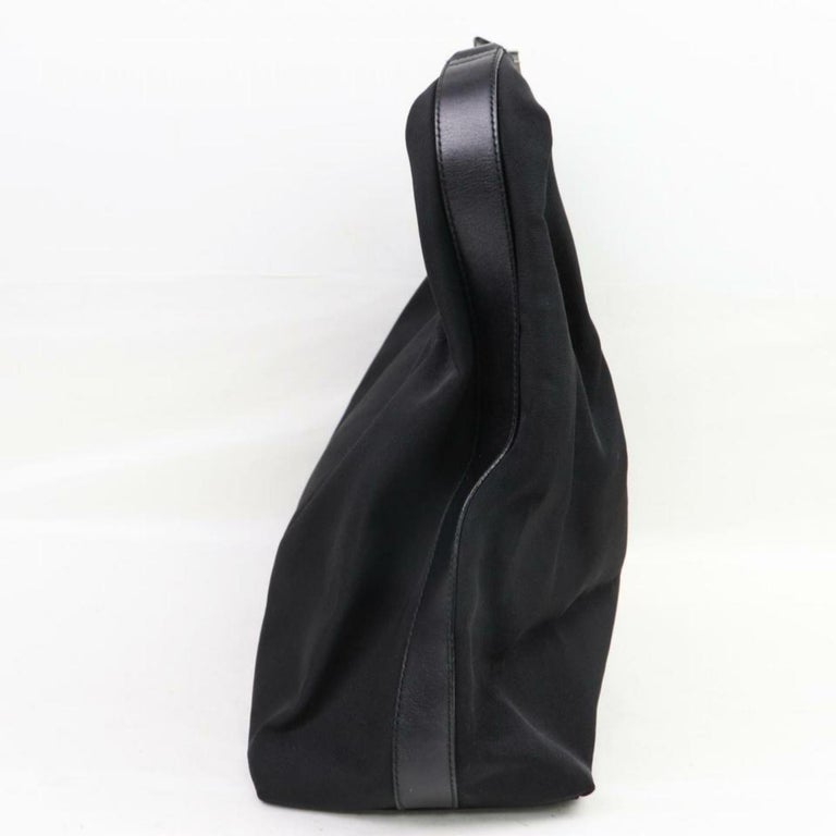 Gucci Signature Hobo 870118 Black Nylon Shoulder Bag For Sale at 1stDibs