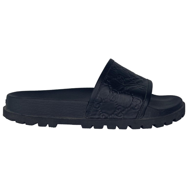 Gucci Signature Leather Slide Sandal Black Mens (6 US) 431070 For Sale at  1stDibs | gucci signature slides, gucci mens leather sandals