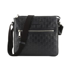 Gucci Signature Messenger Guccissima Leather