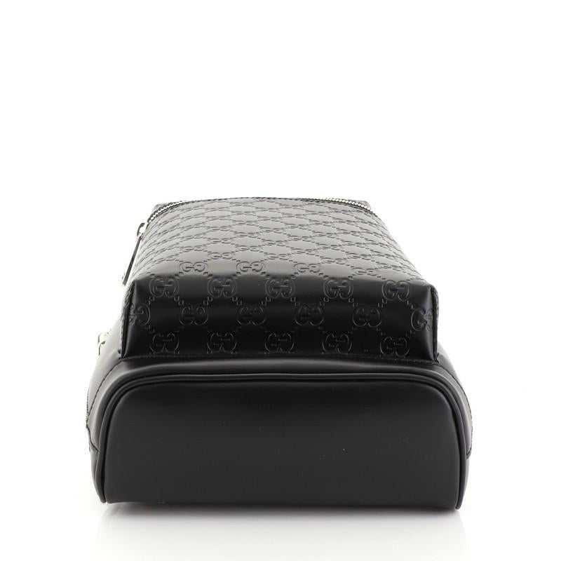 Women's or Men's Gucci Signature Slim Crossbody Bag Guccissima Leather Small
