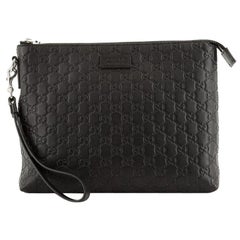 Gucci Signature Soft Wristlet Guccissima Leather