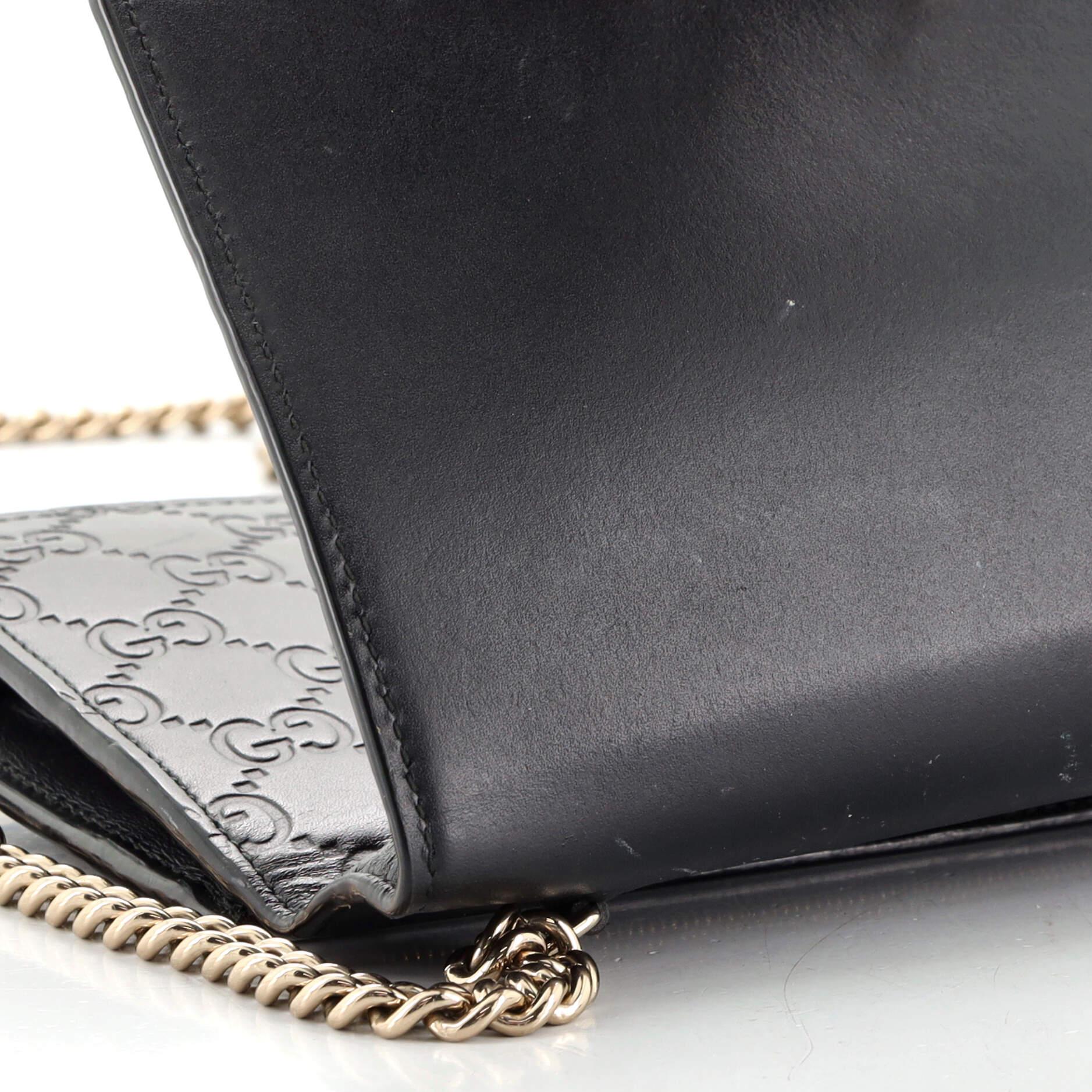 Gucci Signatur-Brieftasche an Kette Guccissima Leder 2
