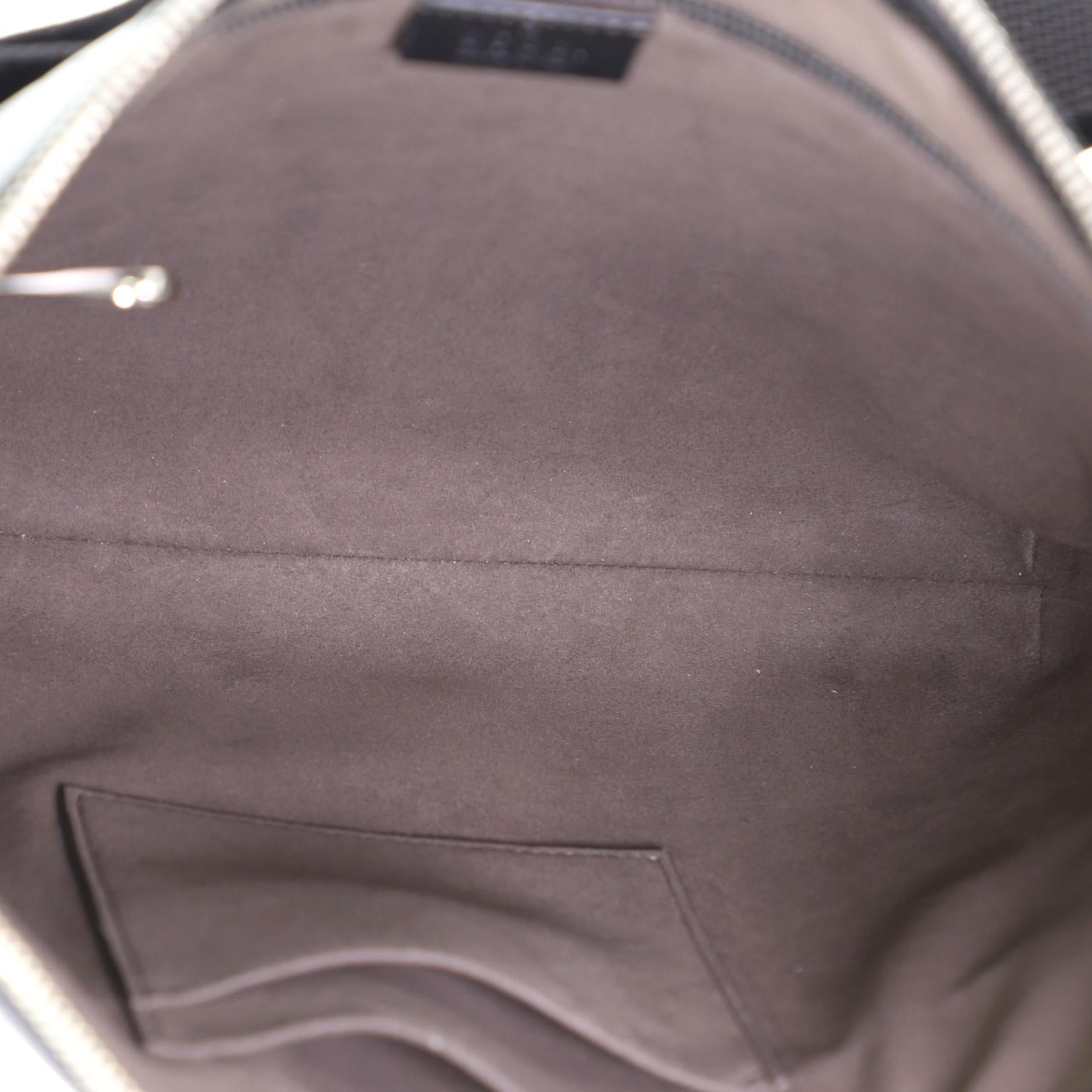 Women's or Men's Gucci Signature Zip Messenger Bag Guccissima Leather Medium