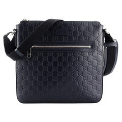Gucci Signature Zip Messenger Bag Guccissima Leder Medium
