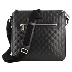 Gucci Messenger-Tasche mit Reißverschluss aus Leder Medium