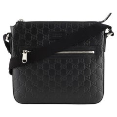 Gucci Signature Messenger Bag Guccissima aus Leder mit Reißverschluss