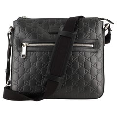 Gucci Messenger Bag mit Reißverschluss aus Leder von Guccissima