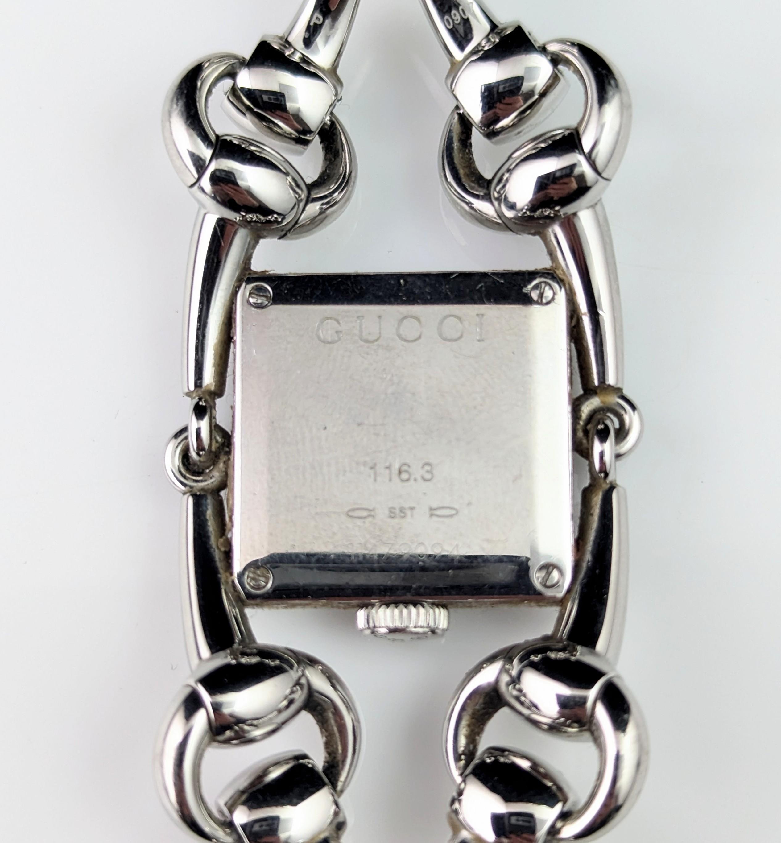 Reloj pulsera Gucci Signoria de acero, diseño horsebit, señora en venta 6