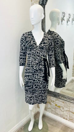 Gucci Silk Abstract Logo Printed Dress