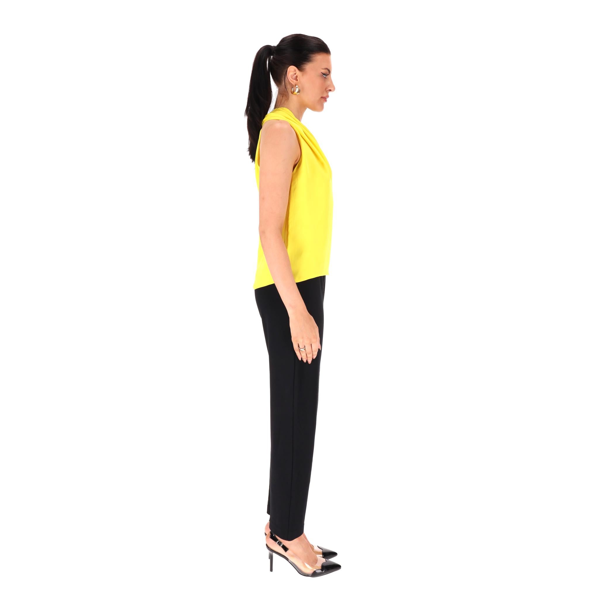 Giallo Top senza maniche asimmetrico in seta Gucci in vendita