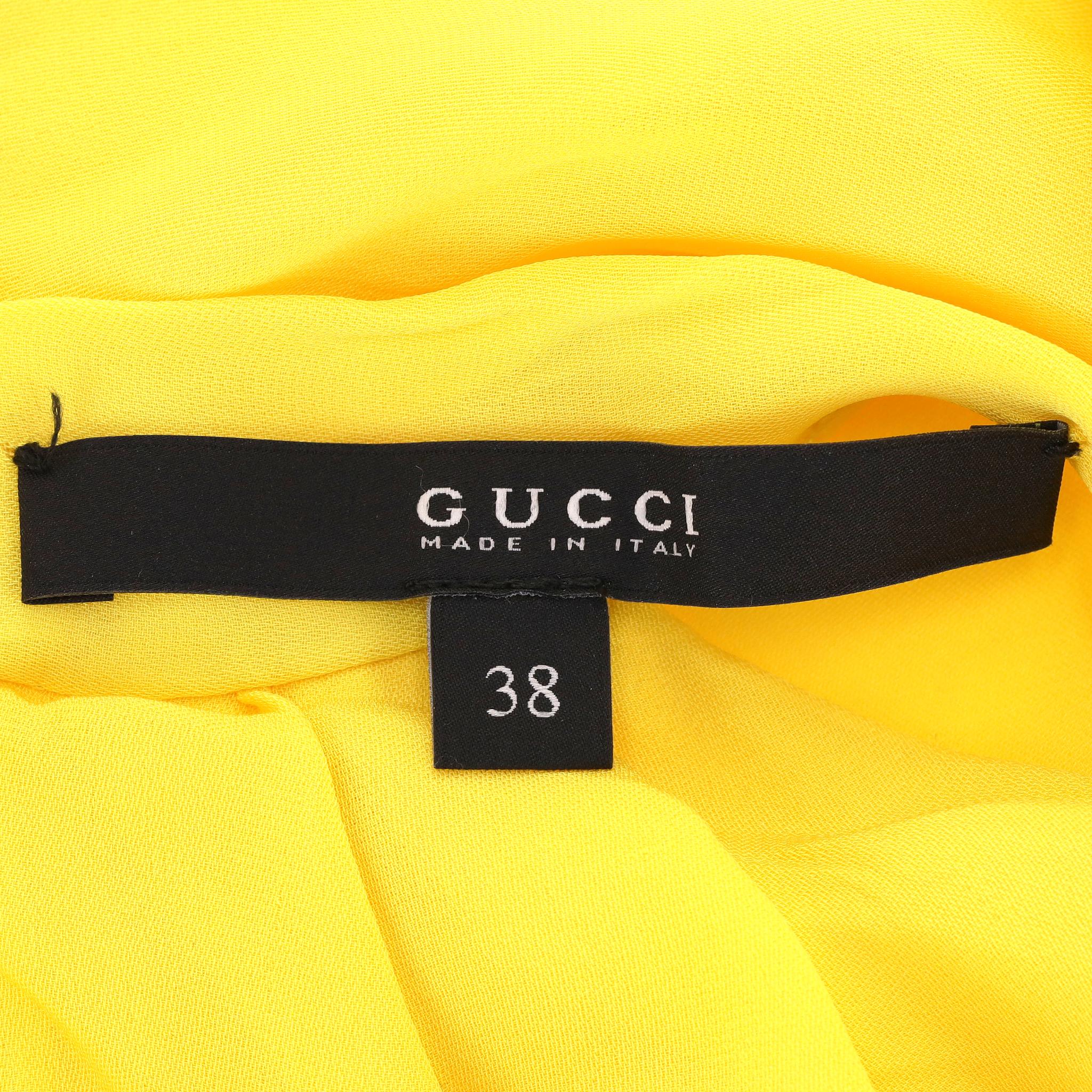 Top senza maniche asimmetrico in seta Gucci in vendita 2