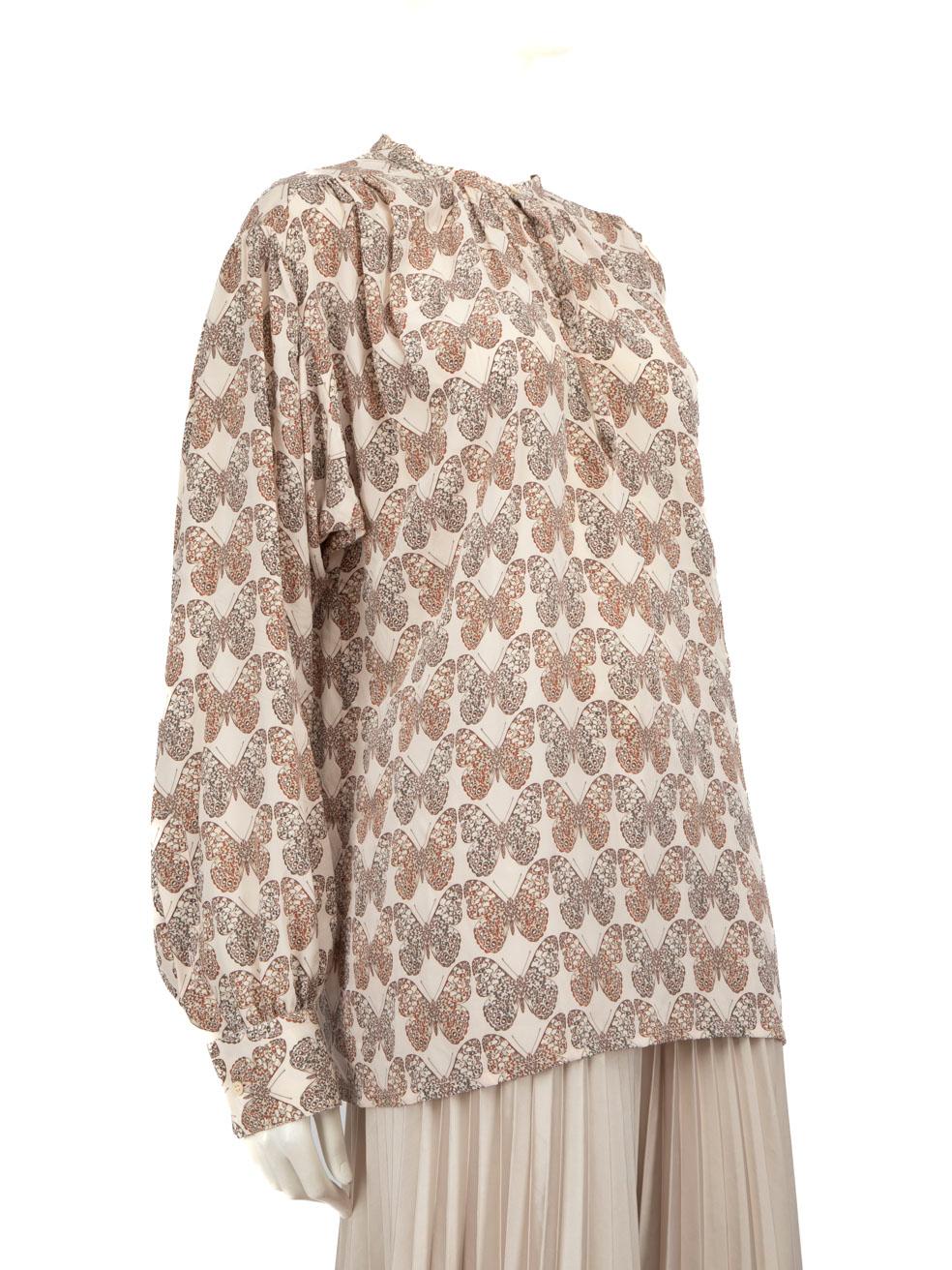 CONDITION is Very good. Hardly any visible wear to the blouse is evident on this used Gucci designer resale item. Please note the size label is missing from this item.
 
 Details
 
 
 Multicolour
 
 Silk
 
 Blouse
 
 Long sleeves
 
 Butterfly