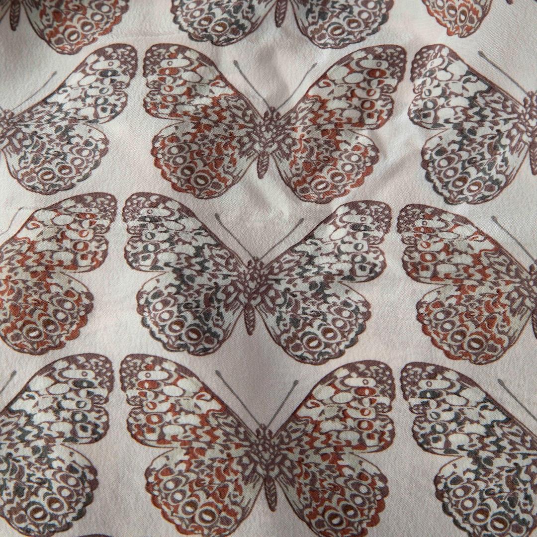 Gucci Silk Butterfly Pattern Blouse Size M In Good Condition In London, GB