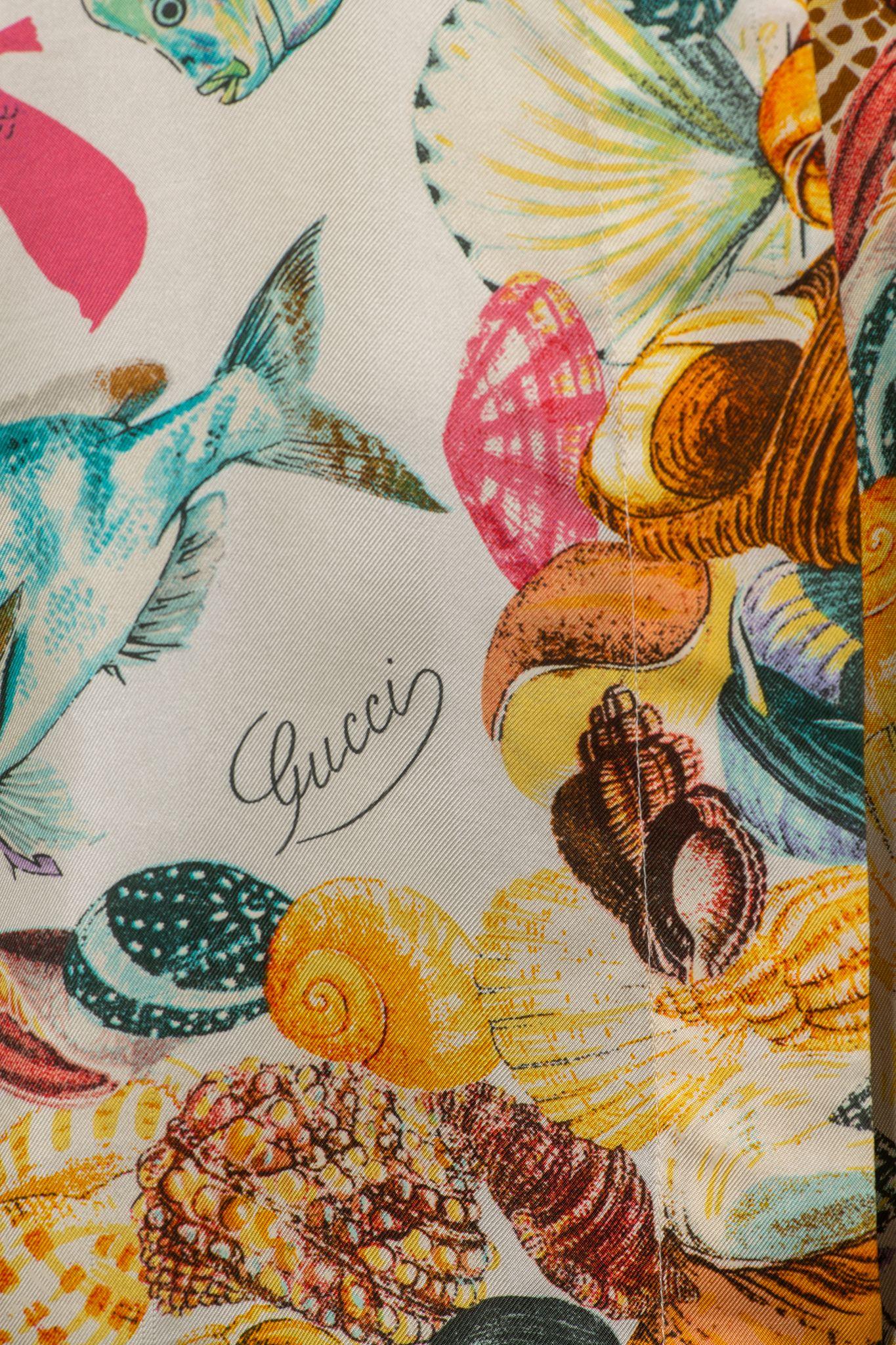 Chemise en soie imprimée poisson Gucci, 1990 Pour femmes en vente