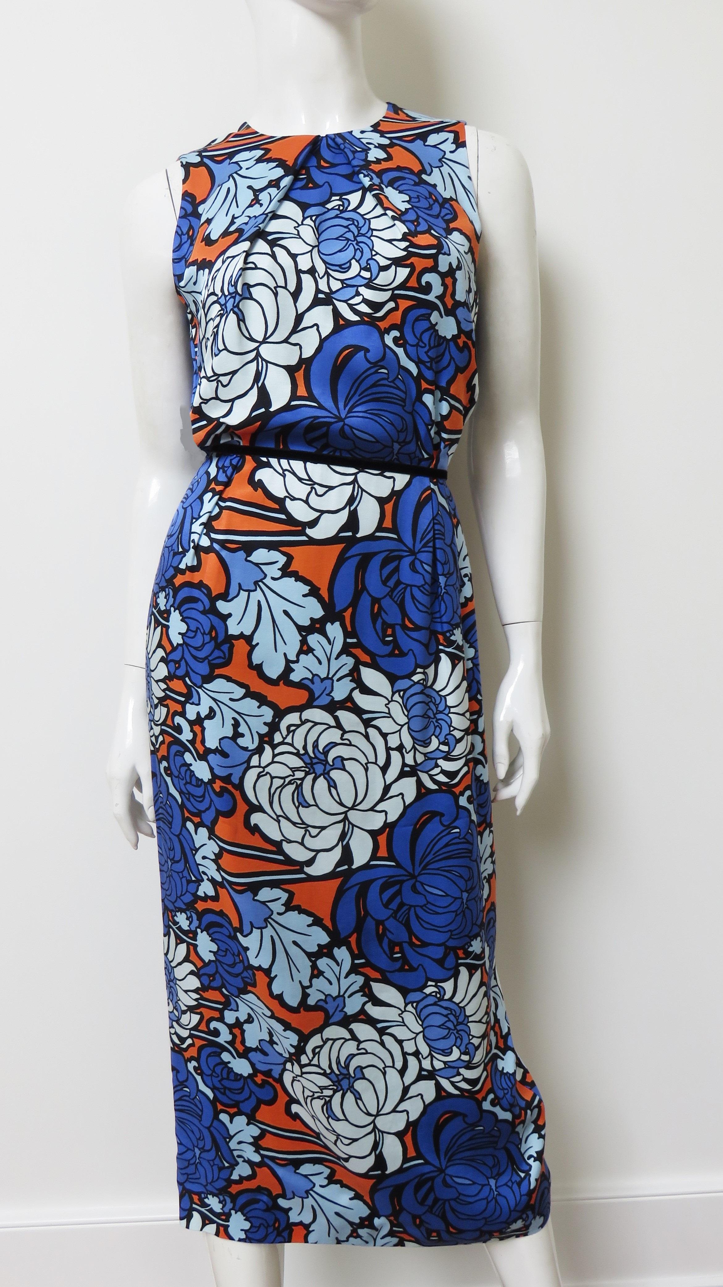 Gucci Silk Flower Print Midi Dress SS 2018 In Excellent Condition For Sale In Water Mill, NY
