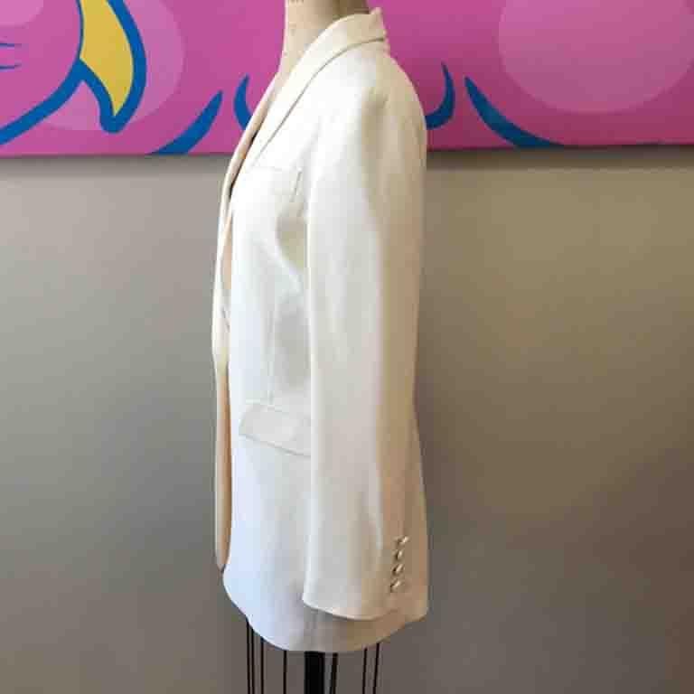 Gucci Silk Ivory Winter White Tuxedo Smoking Jacket In Good Condition For Sale In Los Angeles, CA