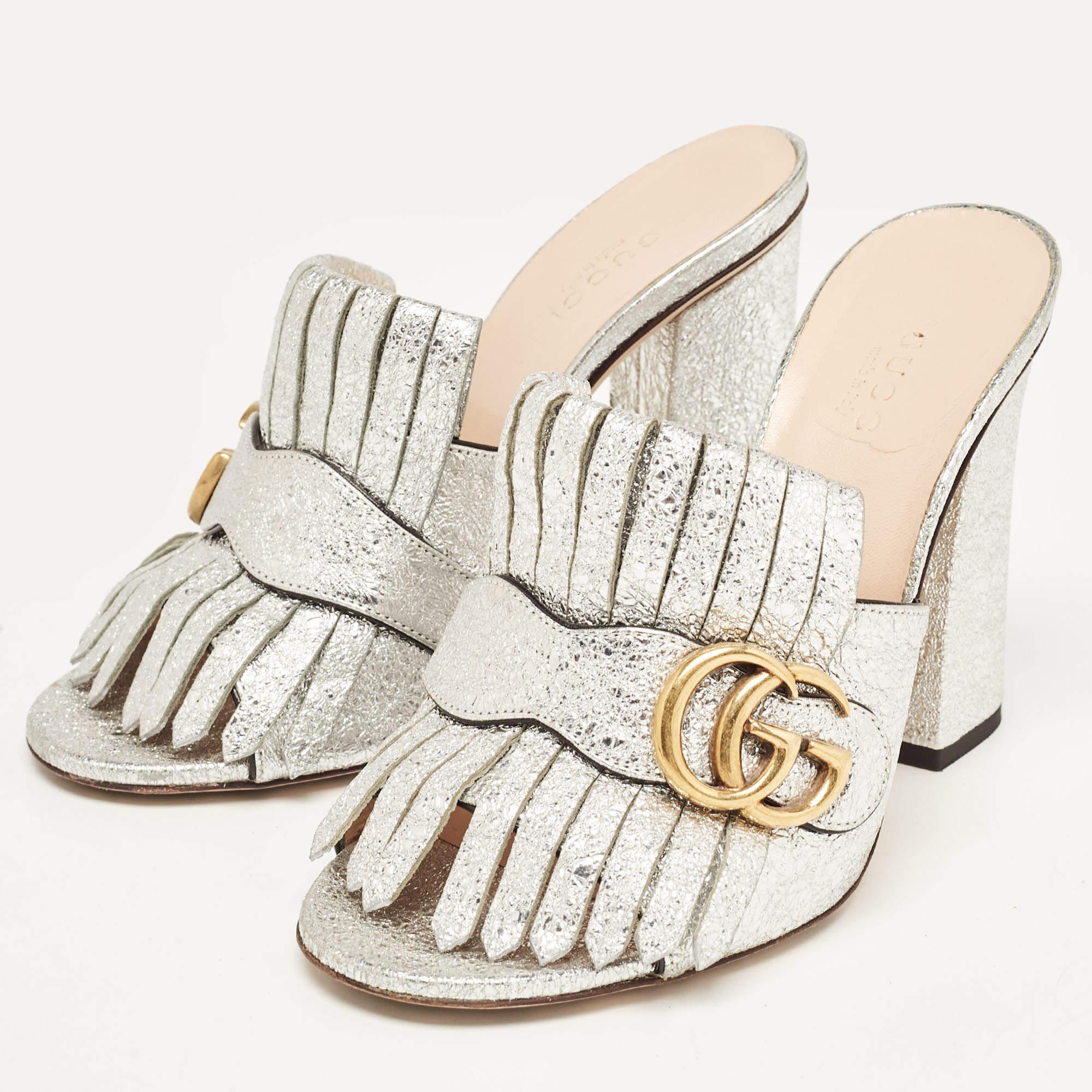 Gucci Silver Crackle Leather GG Marmont Fringed Slide Sandals Size 36 For Sale 3