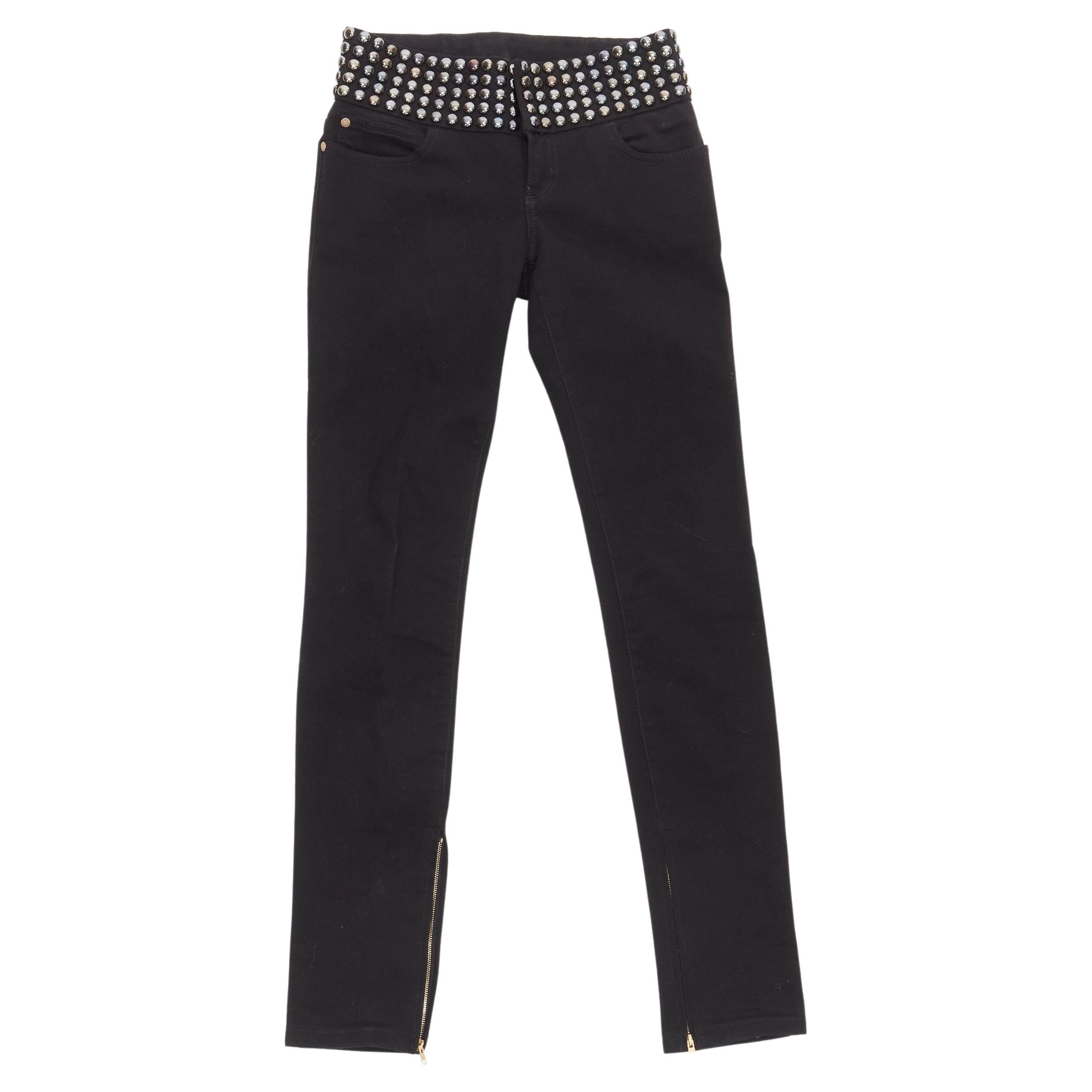 GUCCI Silberne Denim-Jeans mit Kuppelstecker-Verzierung an der Taille IT36 XS im Angebot
