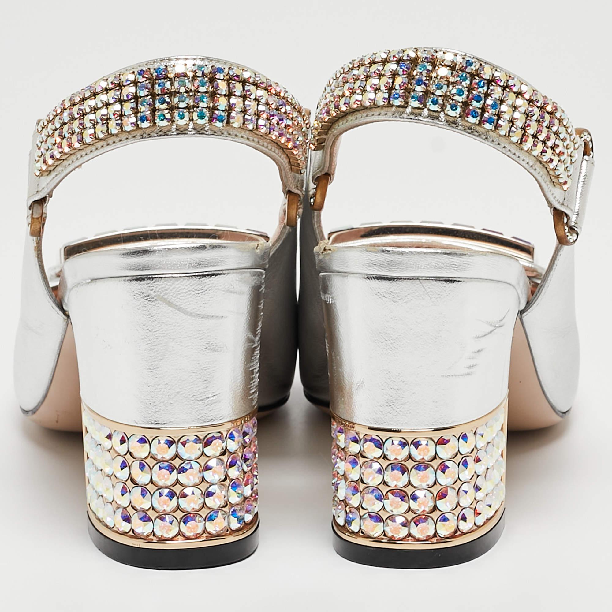 Gucci Silver G Embellished Leather Madelyn Slingback Pumps Size 37 In Good Condition In Dubai, Al Qouz 2