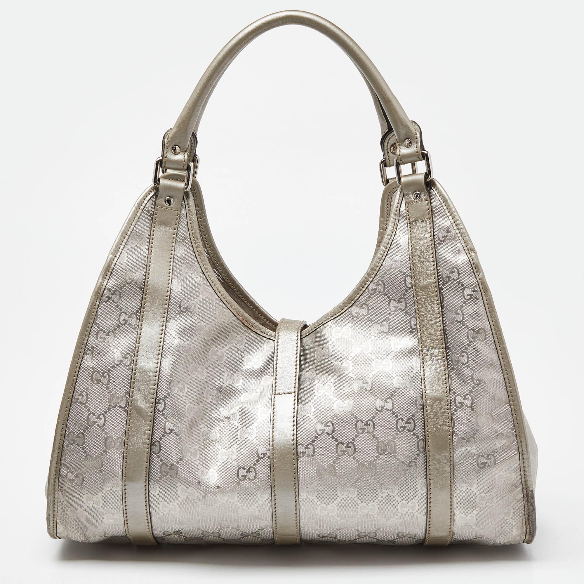 Gucci Silver GG Imprime Canvas and Leather Medium Joy Shoulder Bag In Good Condition For Sale In Dubai, Al Qouz 2