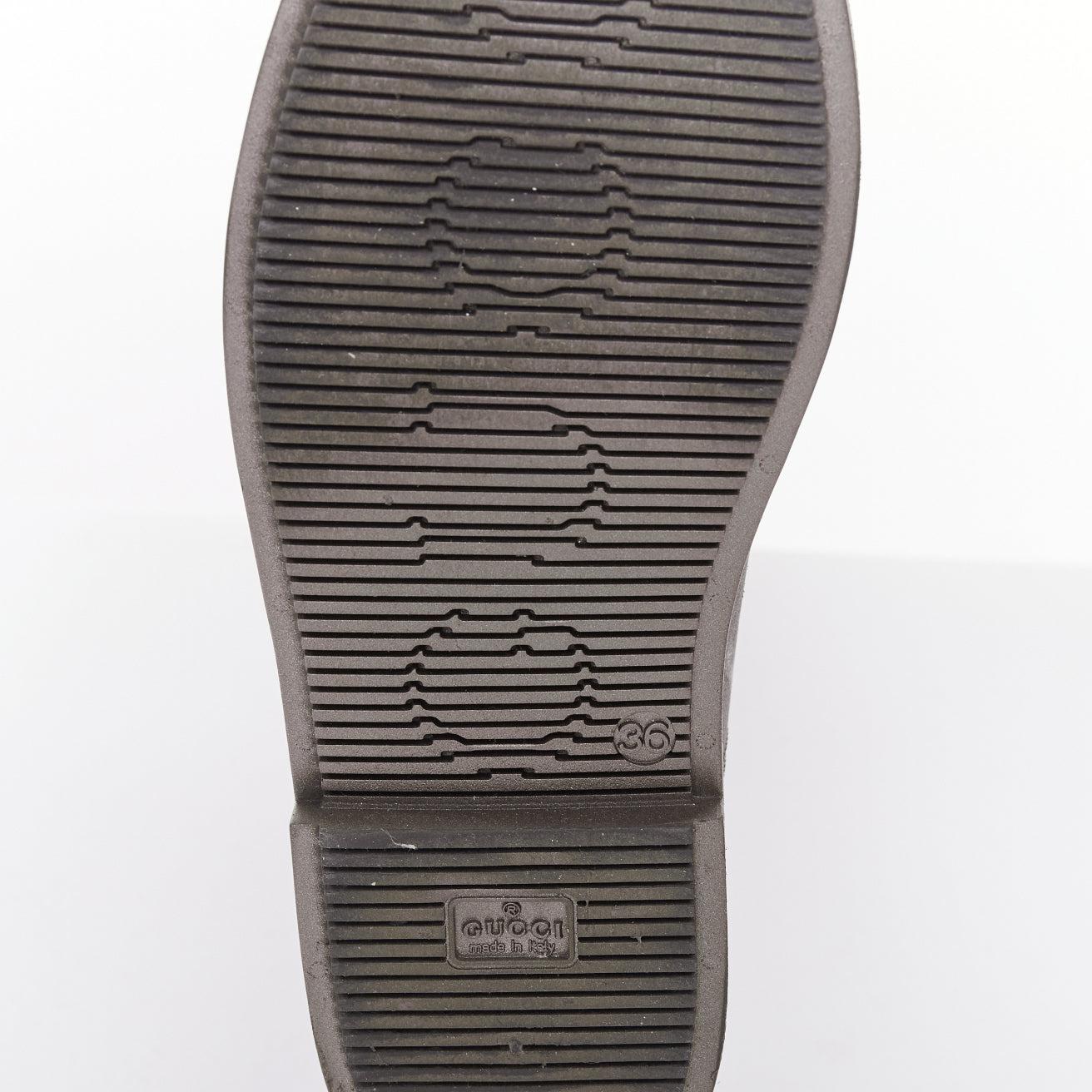 Bottes de pluie hautes et plates en caoutchouc avec logo GG argenté EU36 en vente 4