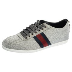 Gucci Silber Glitzer Leder Bambi Web Sneakers Größe 39