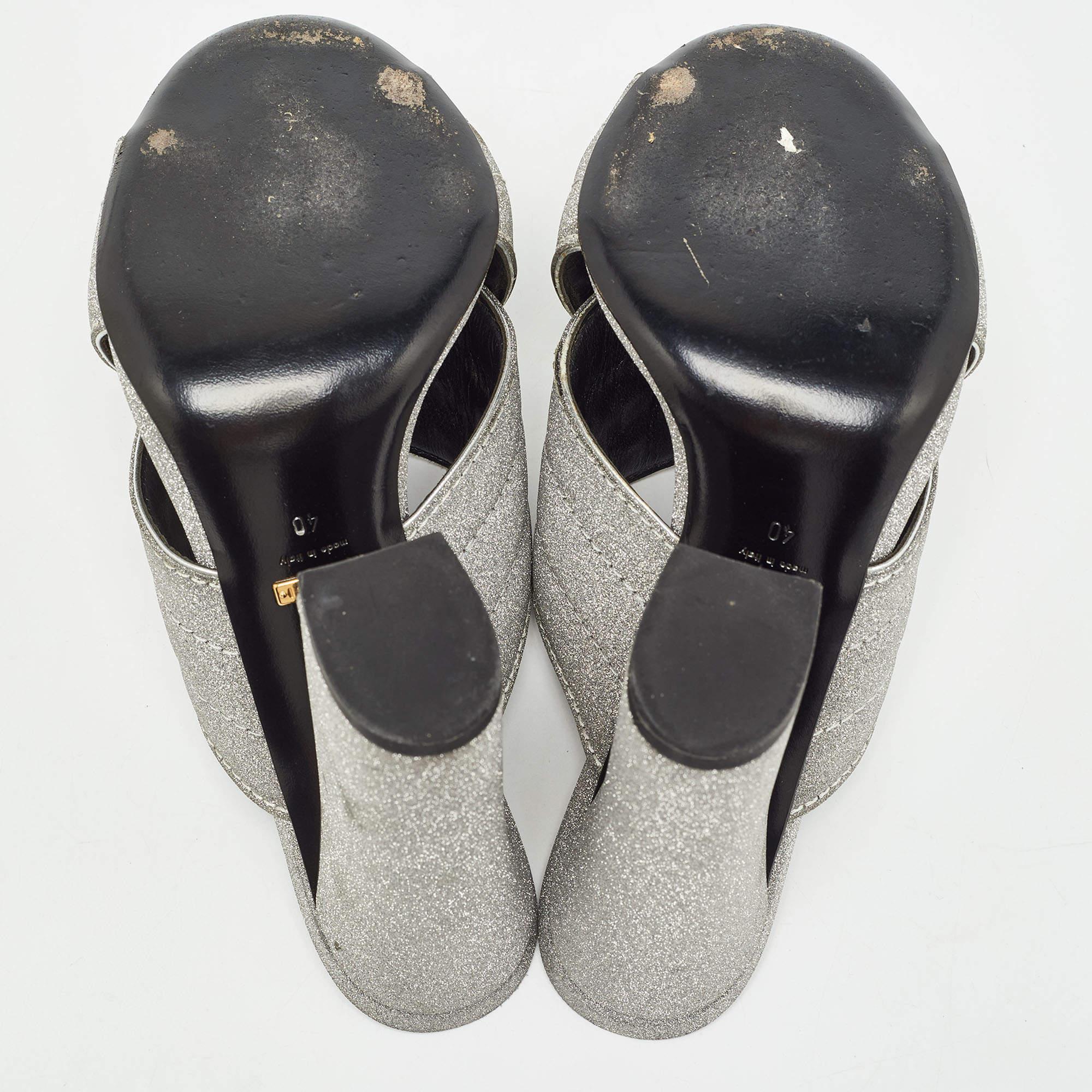Gucci Silver Glitter Webby Slide Sandals Size 40 For Sale 2