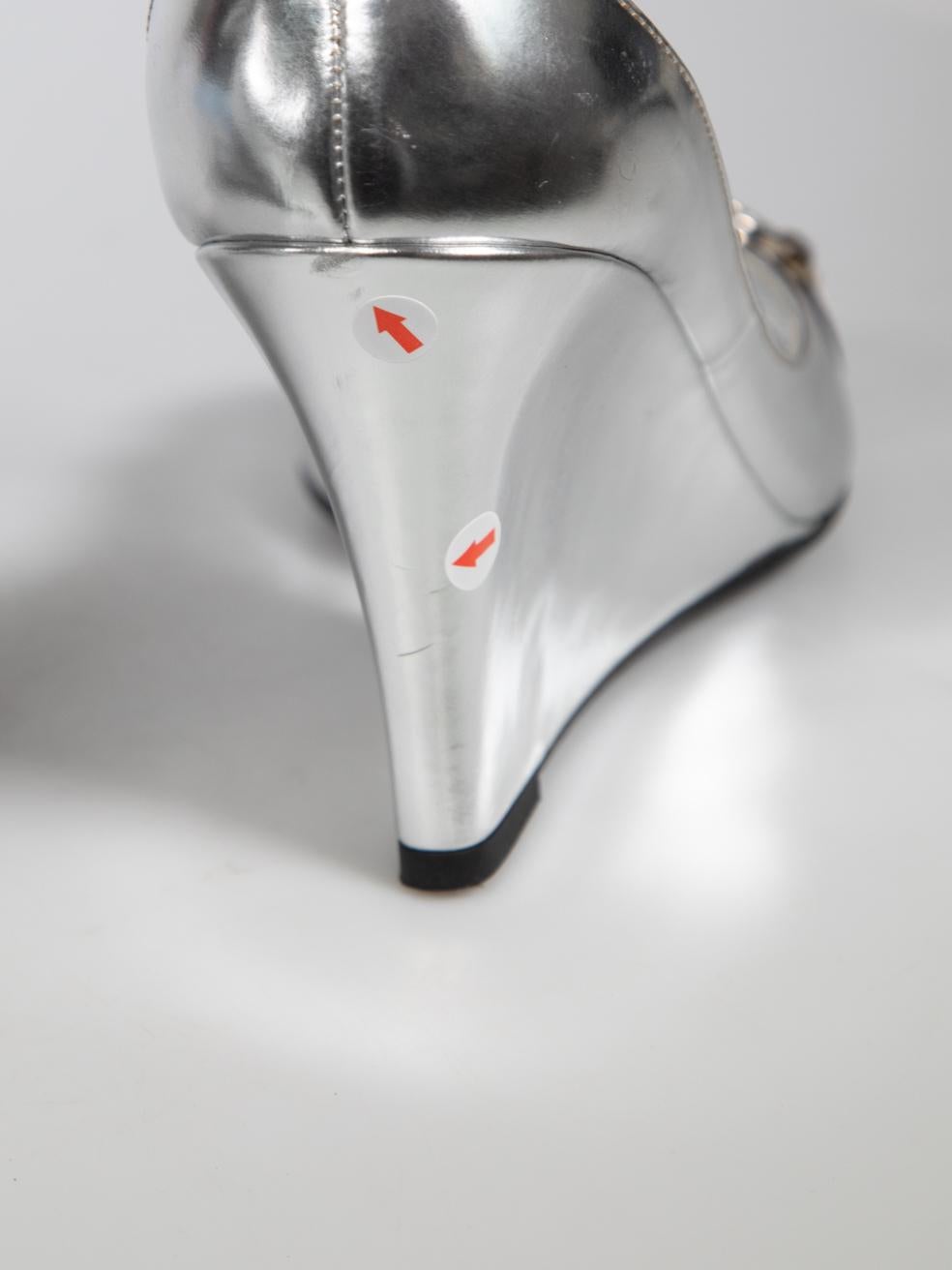 Gucci Silver Horsebit Ankle Strap Wedges Size US 8 3