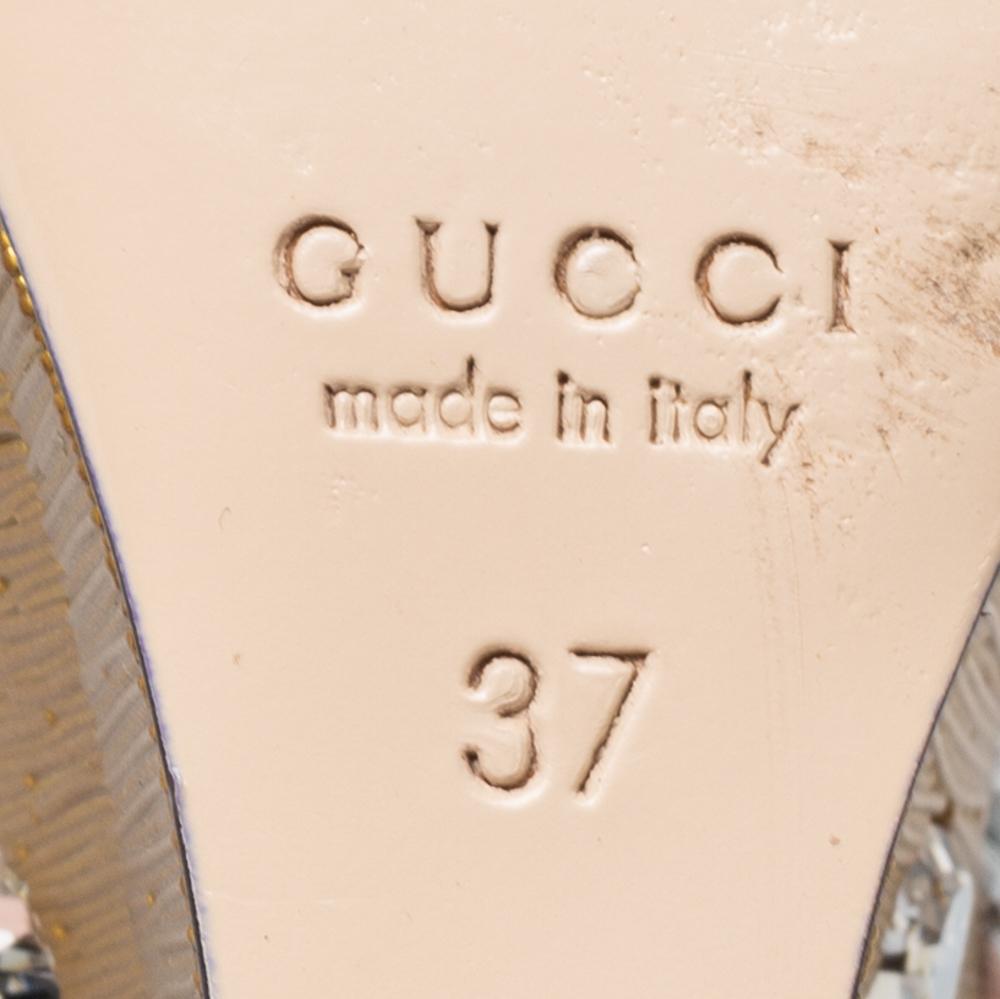 Gucci Silver Leather Crystal Embellished Wedge Sandals Size 37 In Good Condition In Dubai, Al Qouz 2