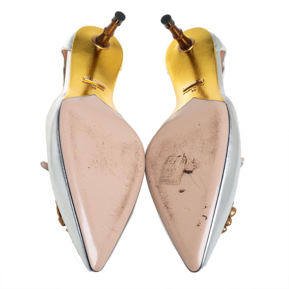 Gucci Silver Leather GG Crystal Bamboo Heel Pumps Size 39 In Good Condition In Dubai, Al Qouz 2