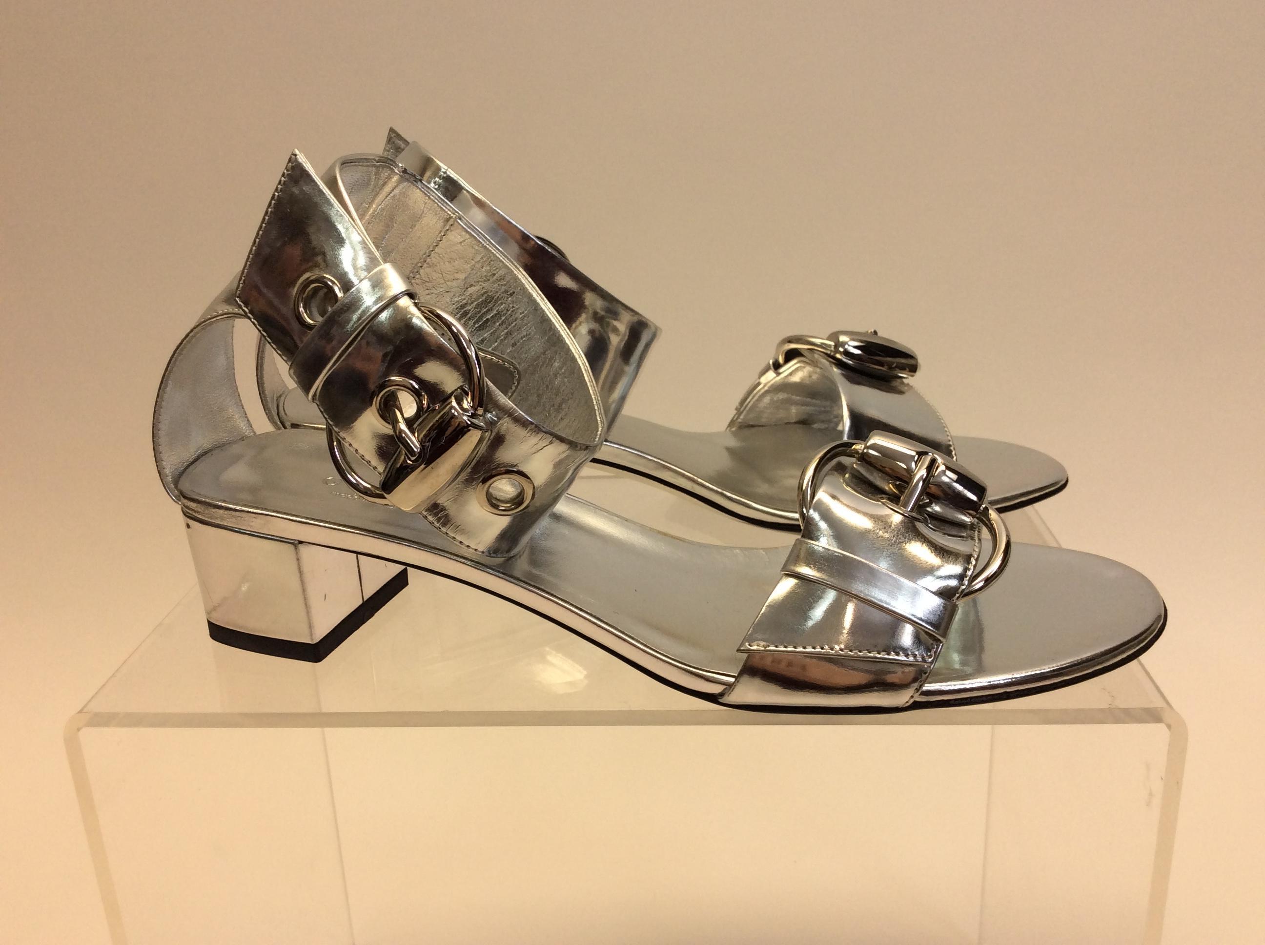 Gucci Silver Leather Sandal NEW For Sale 1