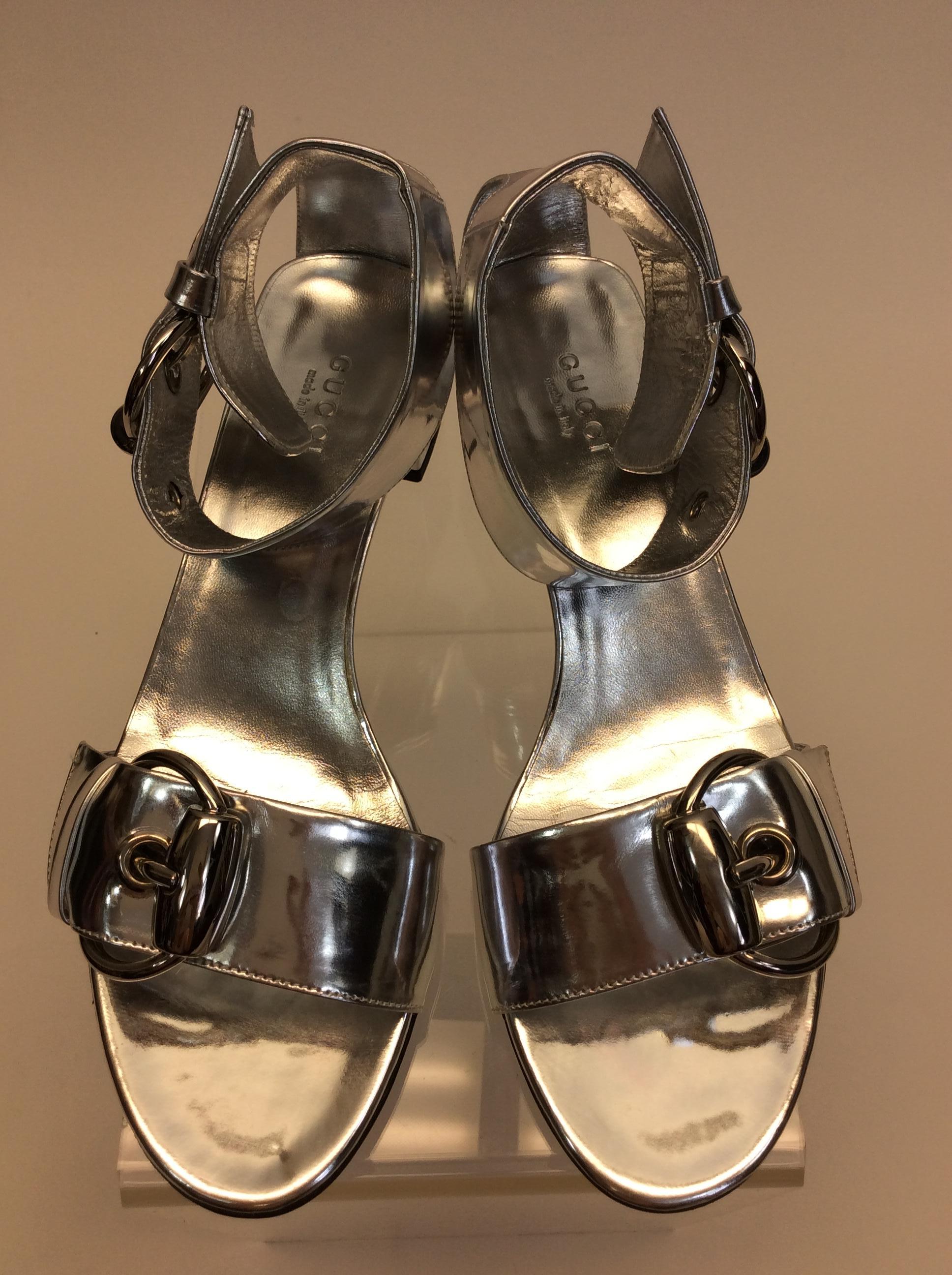 Gucci Silver Leather Sandal NEW For Sale 2